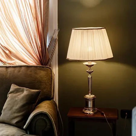 아파트 Augusta - By Myhomeincomo 브루나테