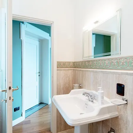 Apartment Augusta - By Myhomeincomo *